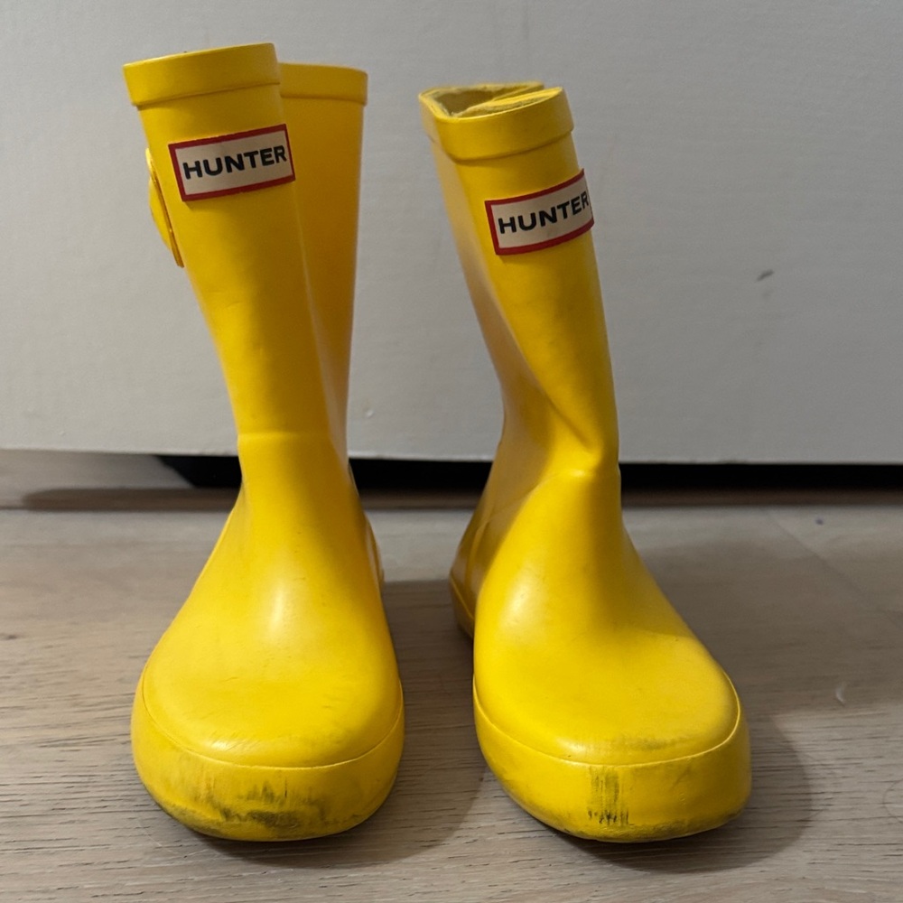 Hunter Classic Kids Yellow Boots Size 8